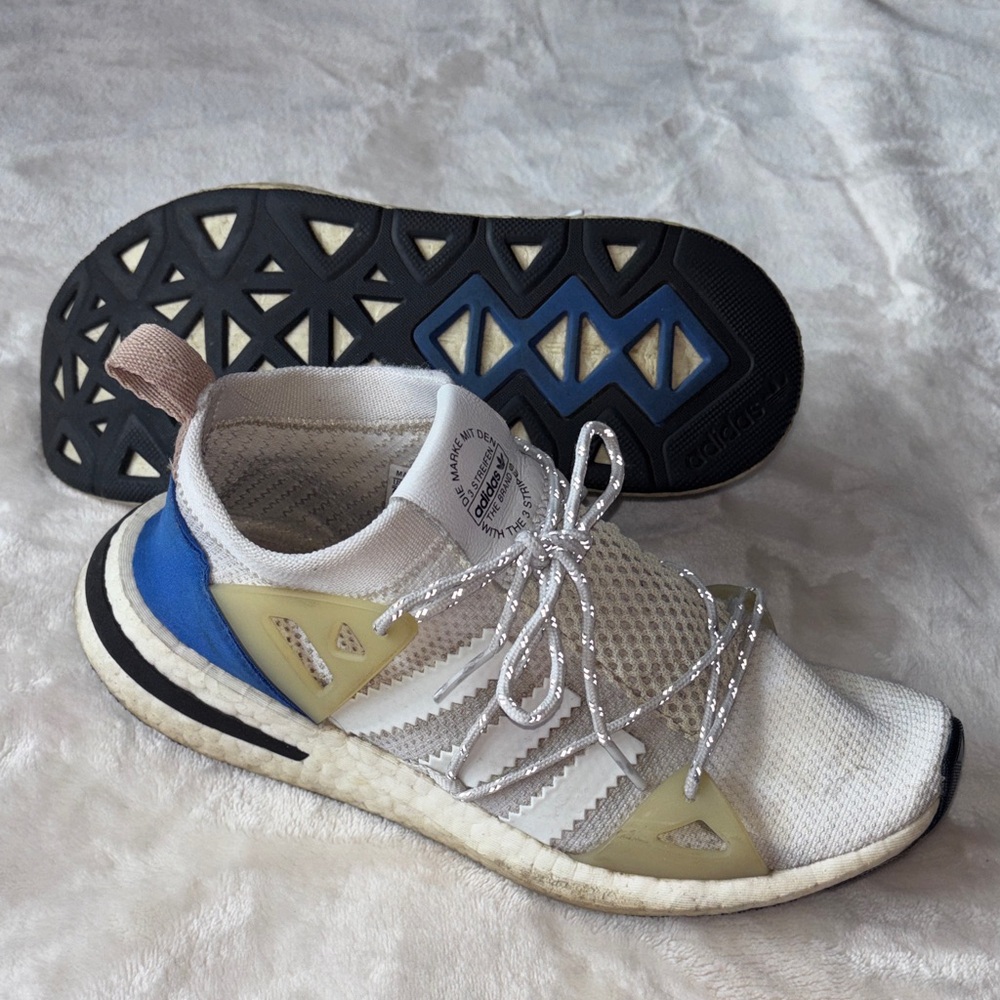 adidas 3 Stripes White & Blue Sneakers 7.5